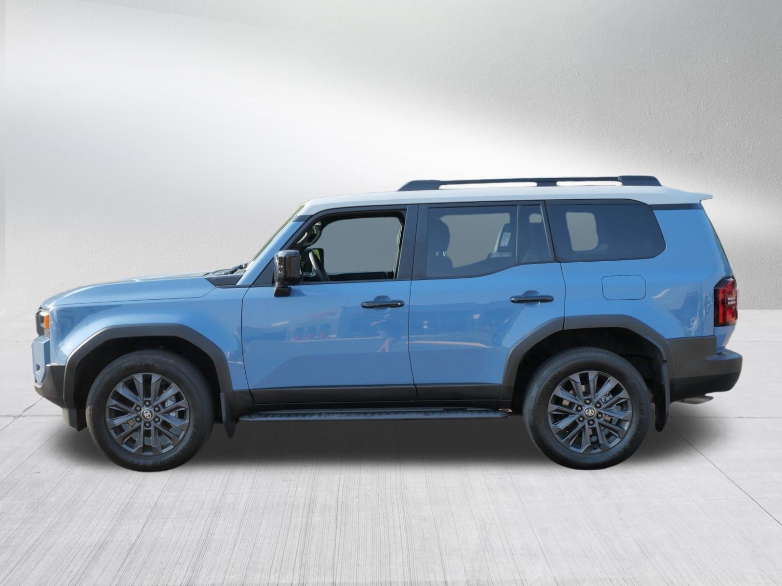 Certified 2025 Toyota Land Cruiser w/ Premium Package AWD/4WD image 5