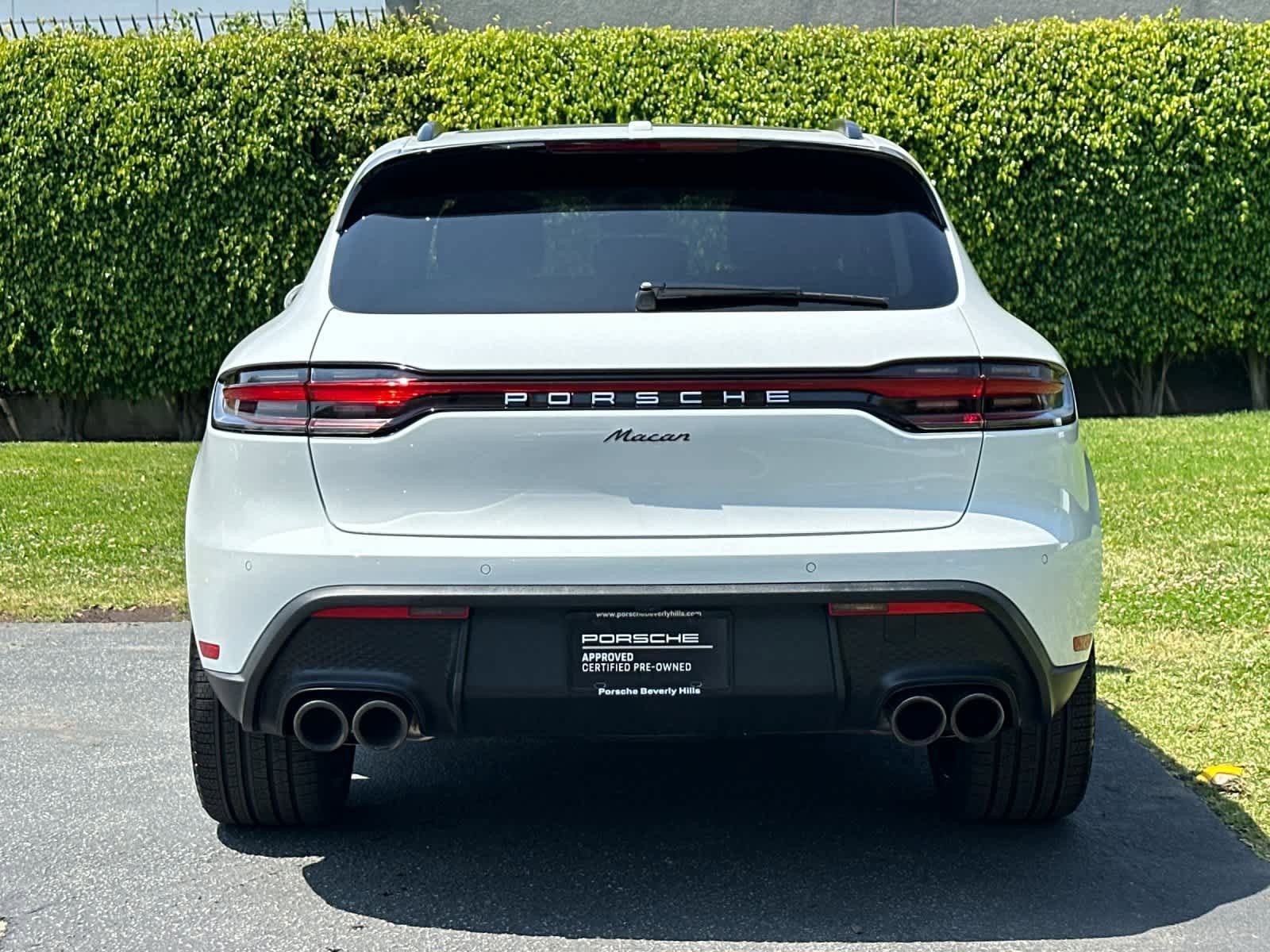 Certified 2026 Porsche Macan AWD/4WD image 7