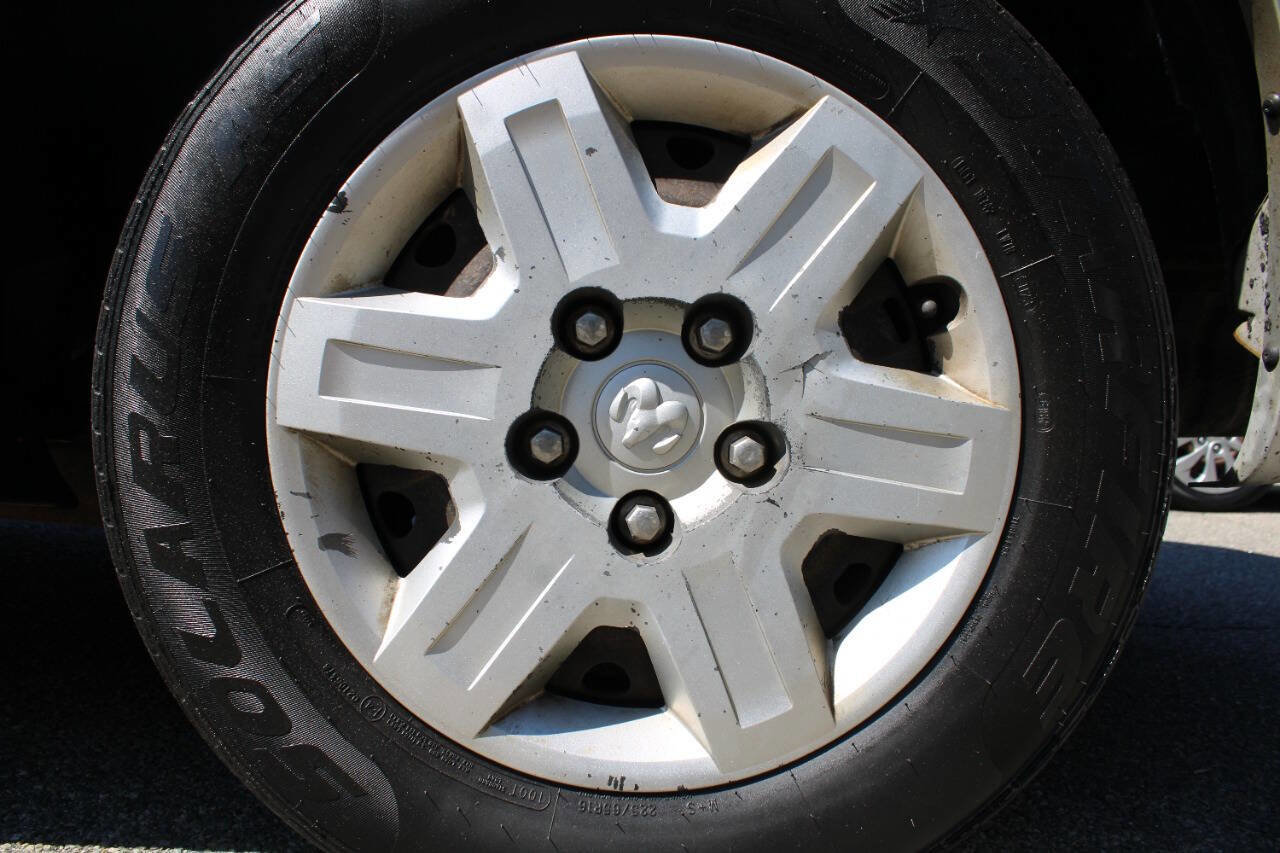 Used 2009 Dodge Grand Caravan SE image 16