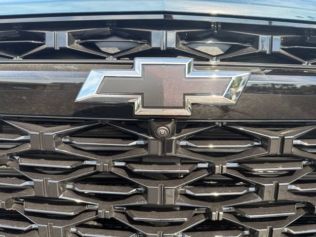New 2027 Chevrolet Traverse RS w/ LPO, Floor Liner Package AWD/4WD image 9