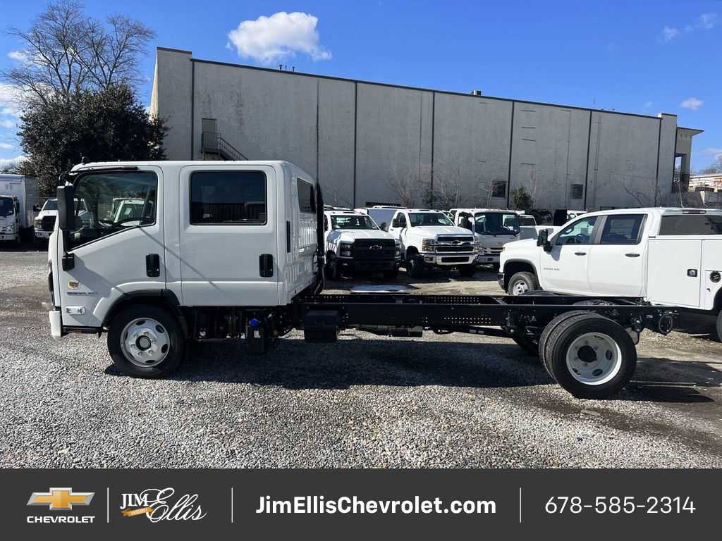 New 2025 Chevrolet Low Cab Forward 5500XD image 5