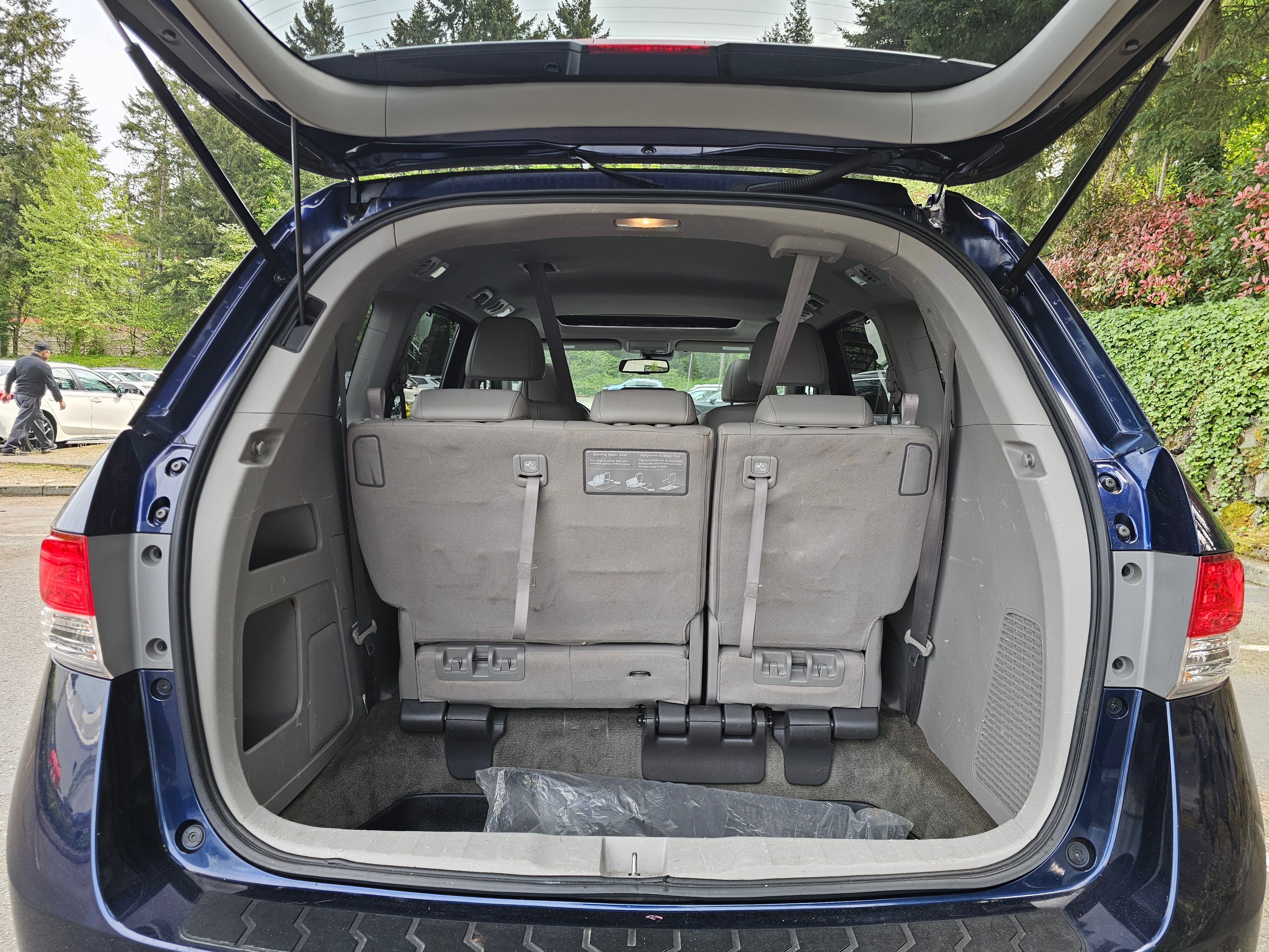 Used 2016 Honda Odyssey EX-L image 18