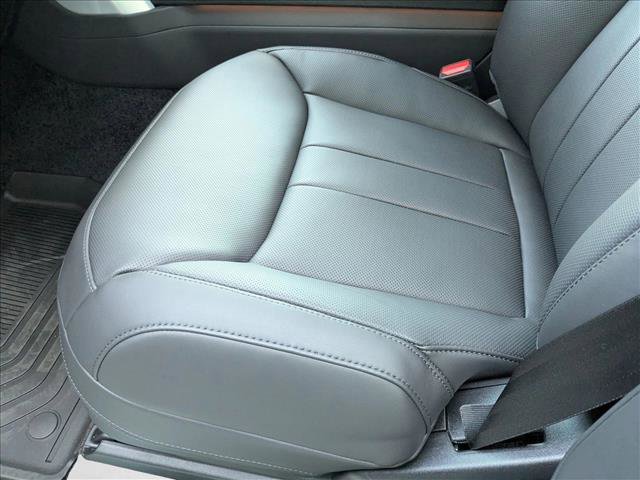 New 2026 Land Rover Range Rover Long Wheelbase SE image 4