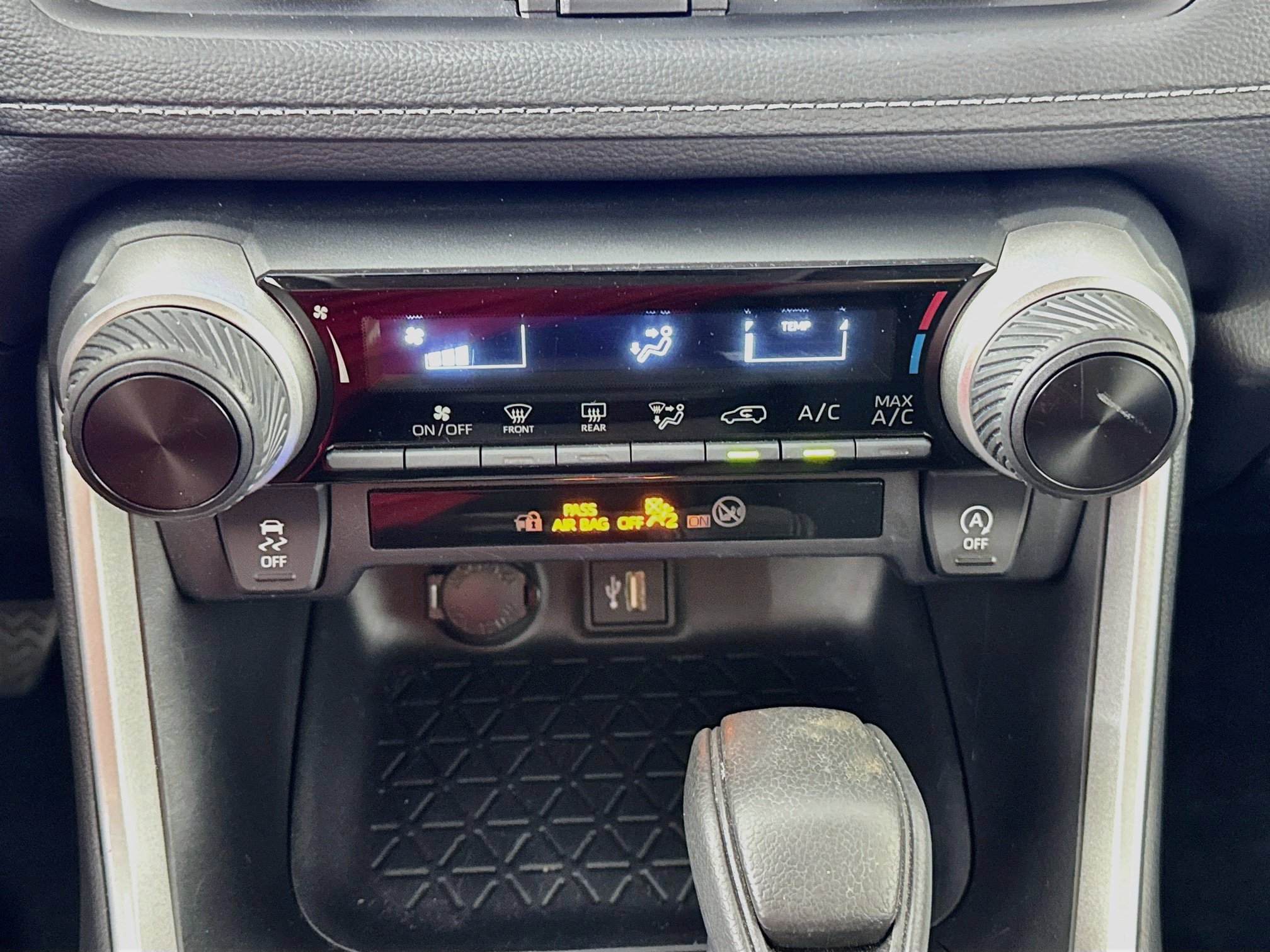 Certified 2024 Toyota RAV4 LE AWD/4WD image 16
