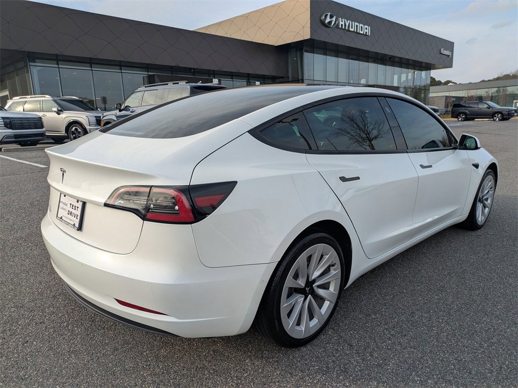 Used 2022 Tesla Model 3 image 4