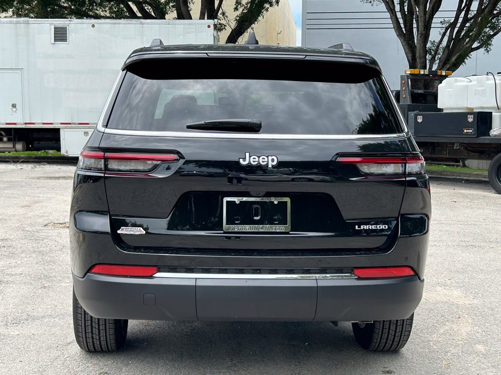 New 2024 Jeep Grand Cherokee L Laredo RWD image 5