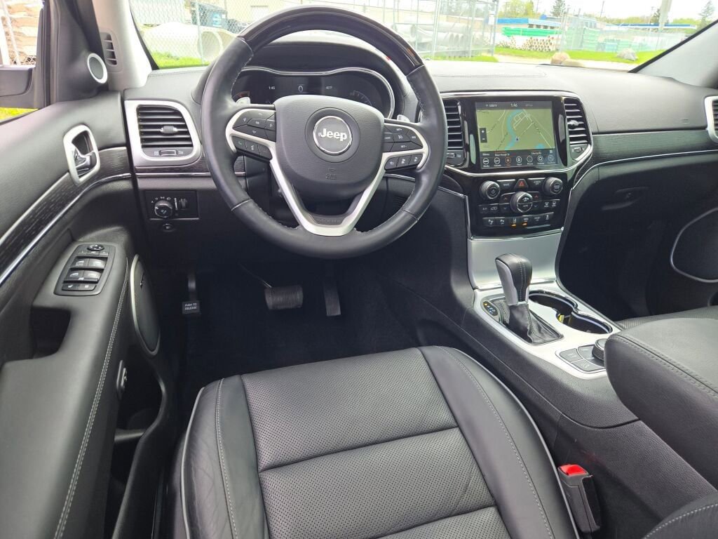 Used 2021 Jeep Grand Cherokee Summit w/ Platinum Series Group AWD/4WD image 19