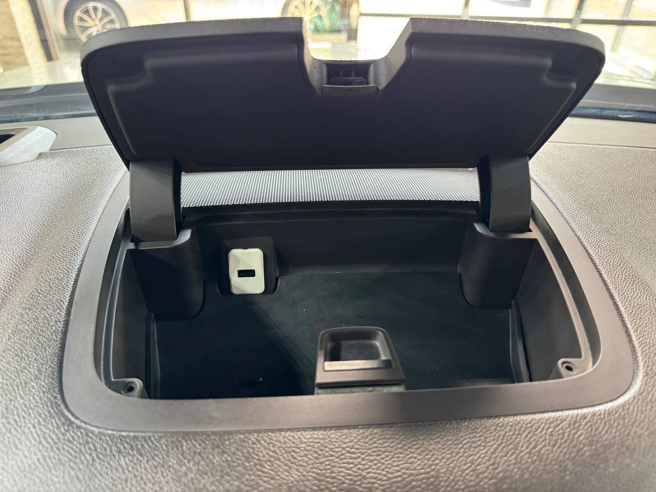 Used 2014 GMC Acadia Denali AWD/4WD image 37