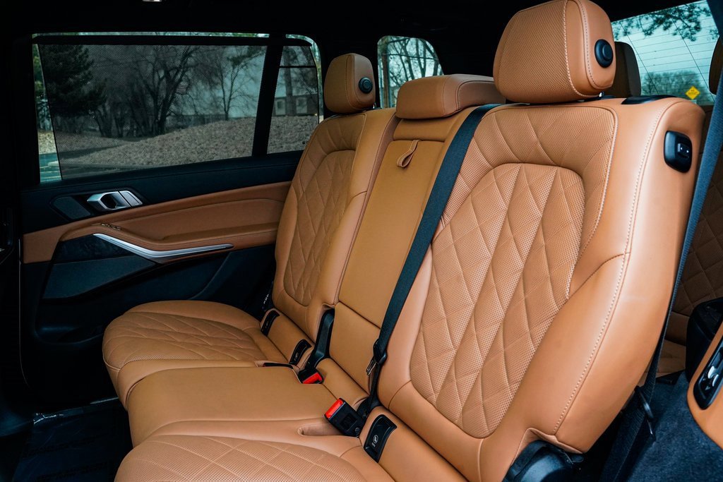 Used 2023 BMW X7 xDrive40i w/ M Sport Package image 18