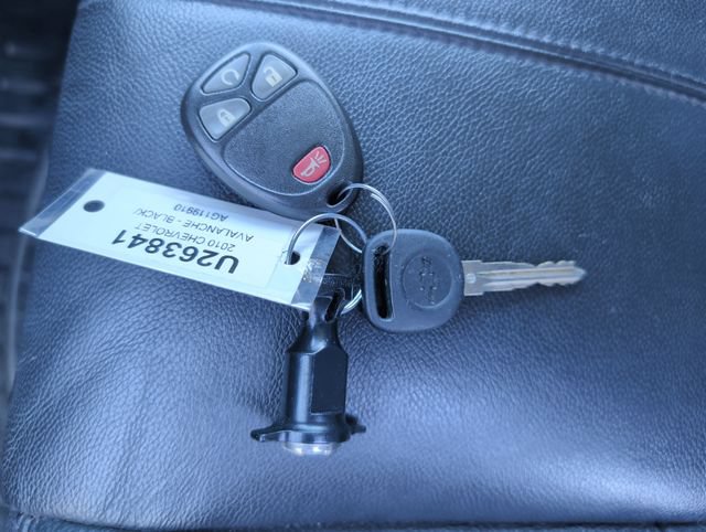 Used 2010 Chevrolet Avalanche LT RWD image 28