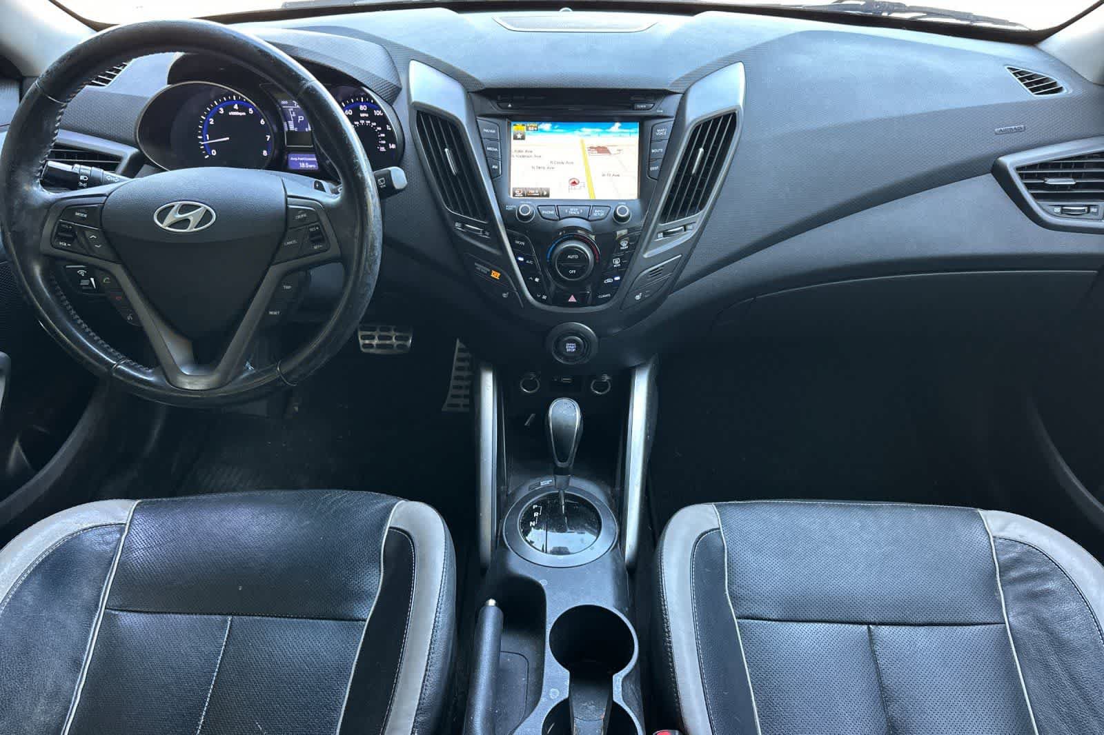 Used 2015 Hyundai Veloster Turbo w/ Option Group 04 FWD image 4