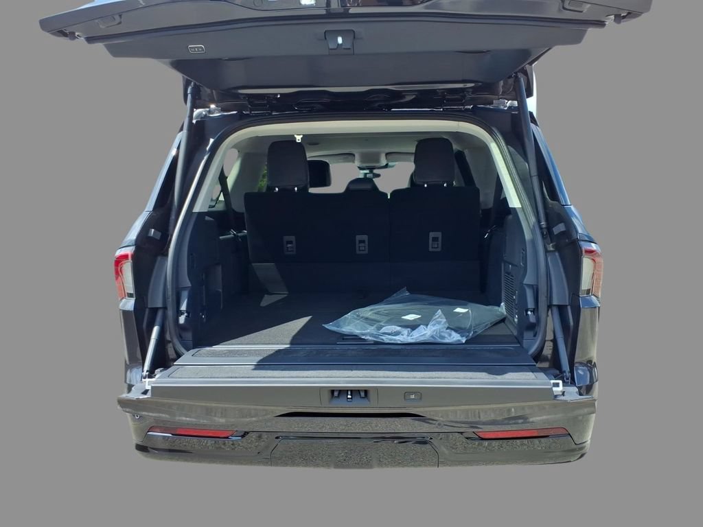 New 2027 Lincoln Navigator L Premier AWD/4WD image 7