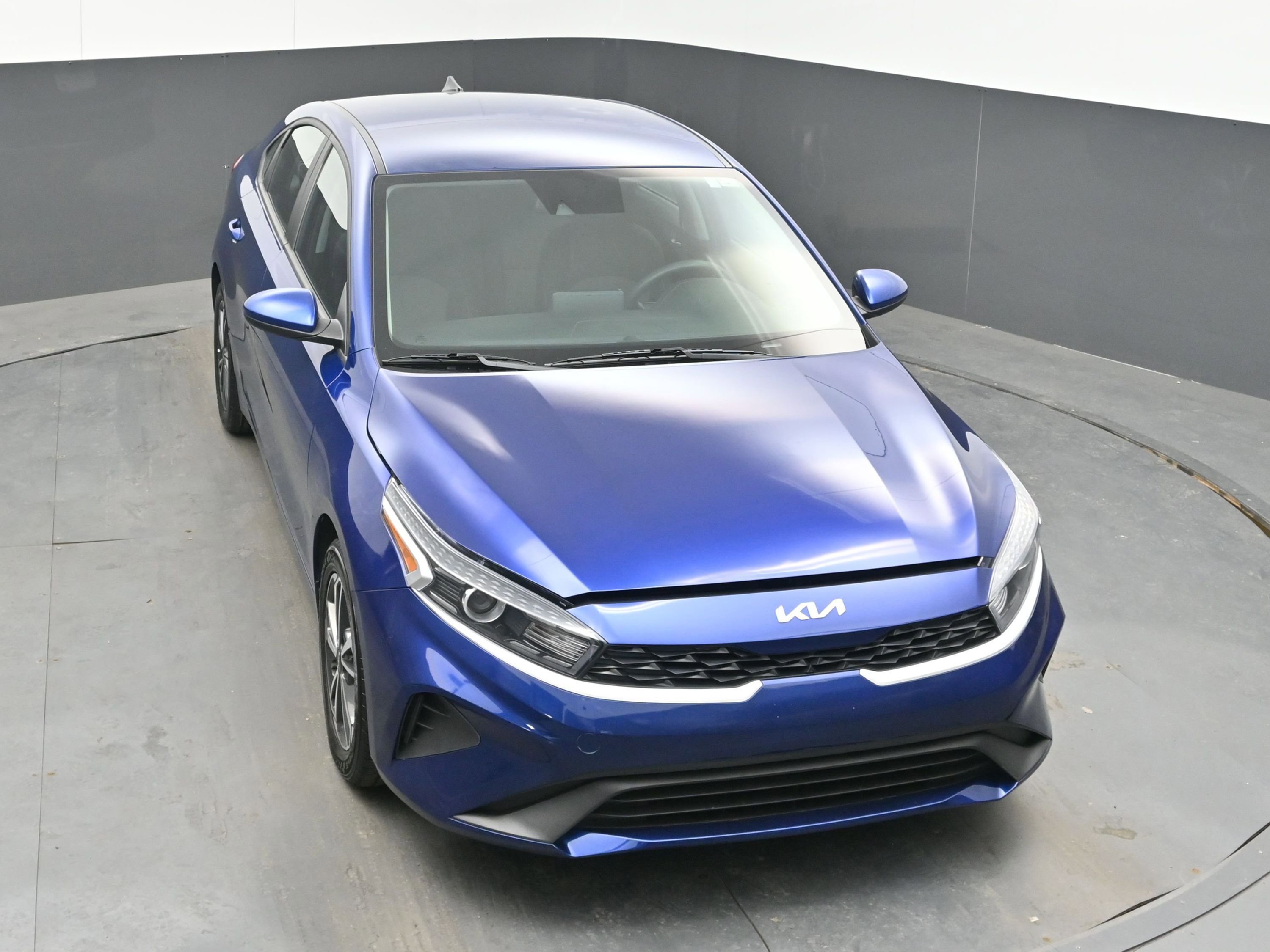 Used 2023 Kia Forte LXS image 32