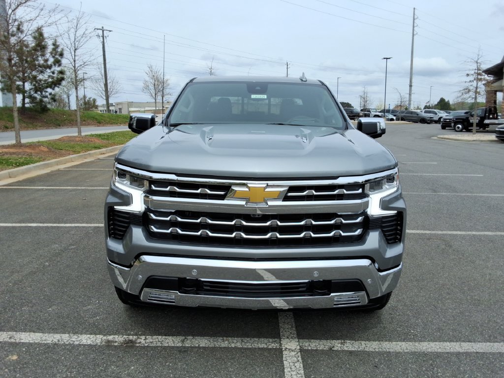 New 2026 Chevrolet Silverado 1500 LTZ w/ LTZ Premium Package AWD/4WD image 2