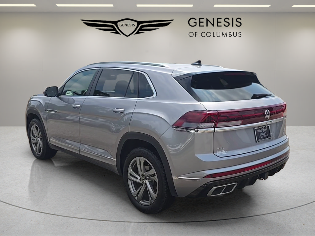 Used 2024 Volkswagen Atlas Cross Sport SEL R-Line AWD/4WD image 3