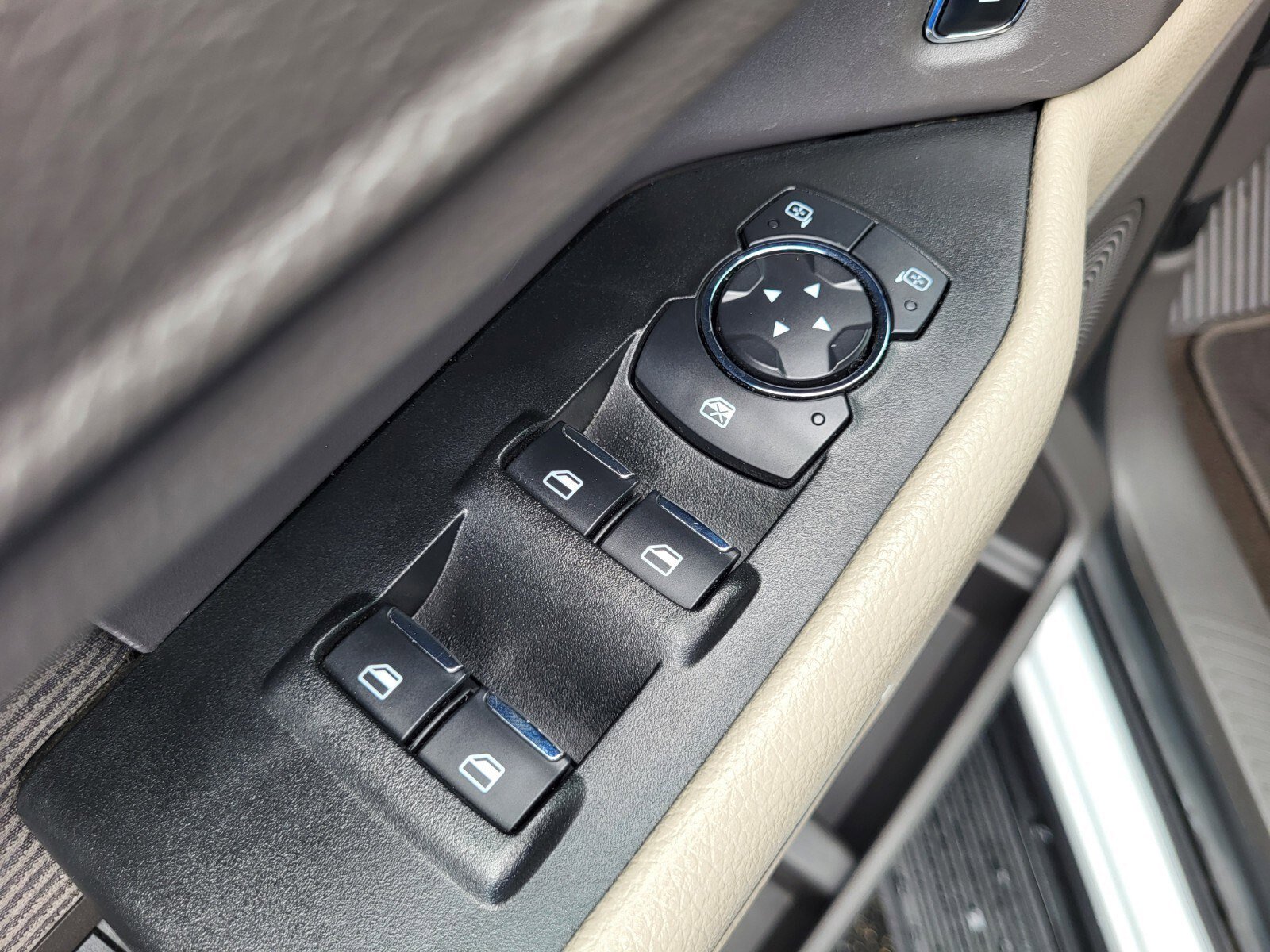 Used 2021 Ford Expedition XLT RWD image 18