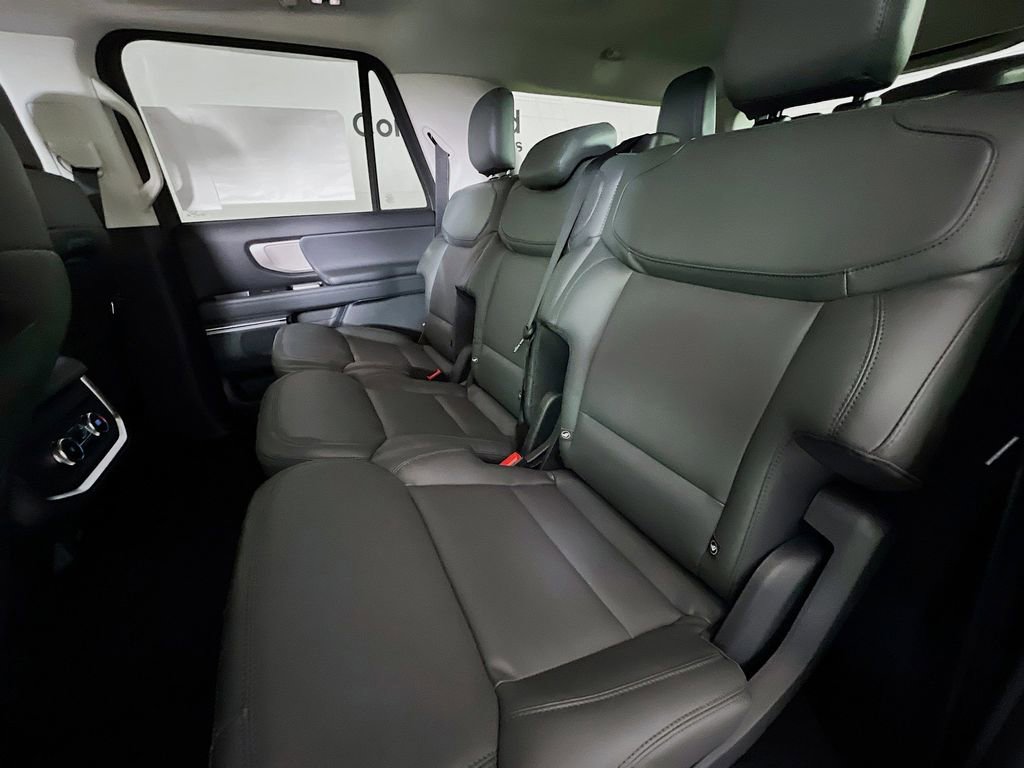 New 2026 Ford Expedition Max Active image 29