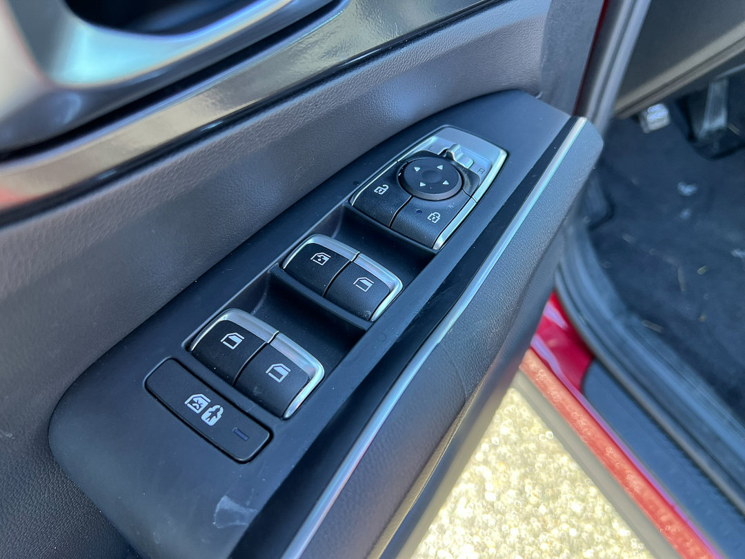 Used 2023 Kia Sorento LX image 16