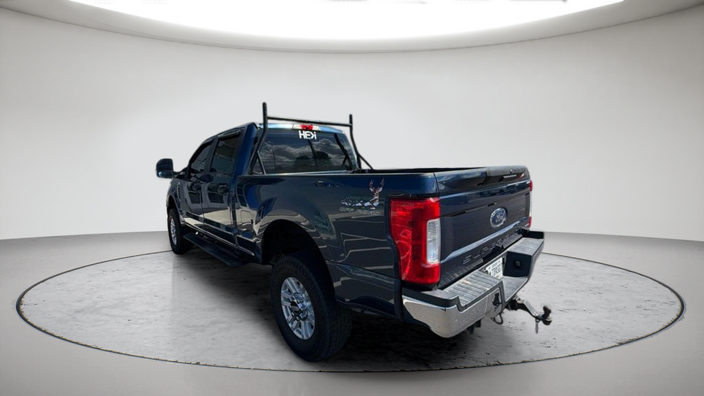 Used 2017 Ford F250 XL w/ STX Appearance Package AWD/4WD image 6