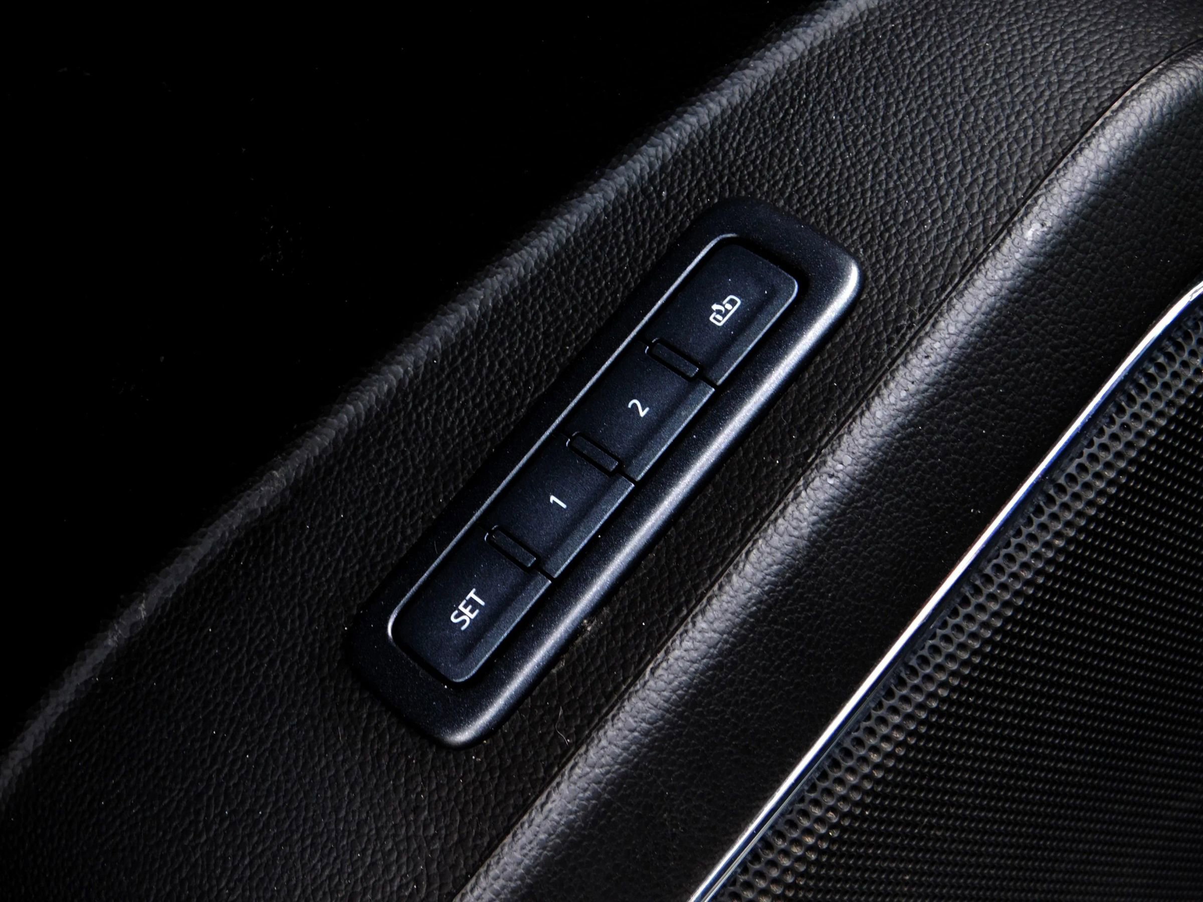 Used 2019 Chevrolet Suburban Premier w/ Premier Plus Edition AWD/4WD image 22