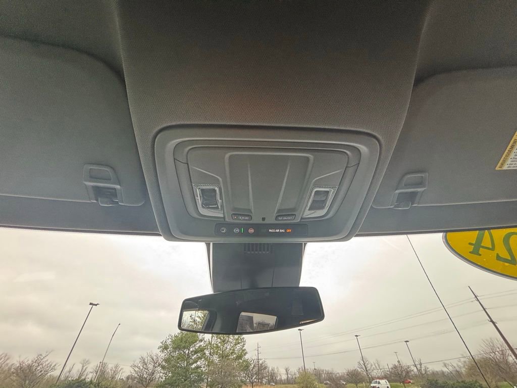 Used 2024 Chevrolet Silverado 1500 LT image 35