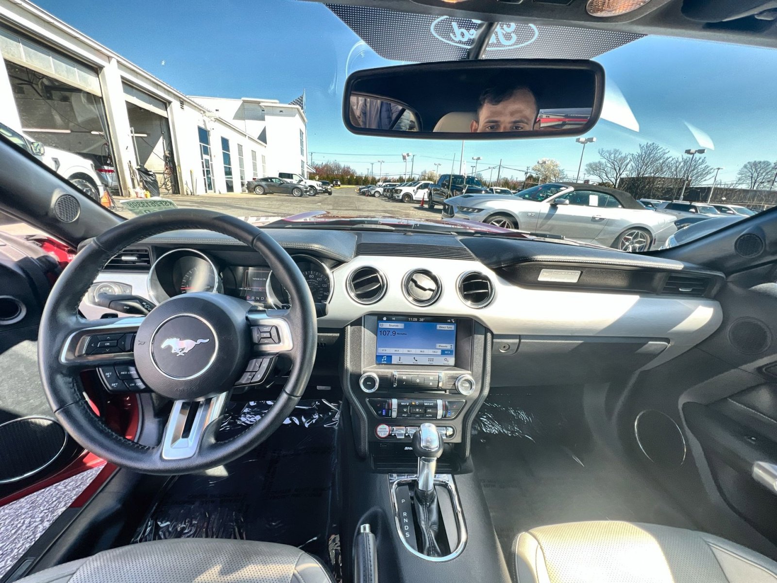 Used 2017 Ford Mustang Premium image 22