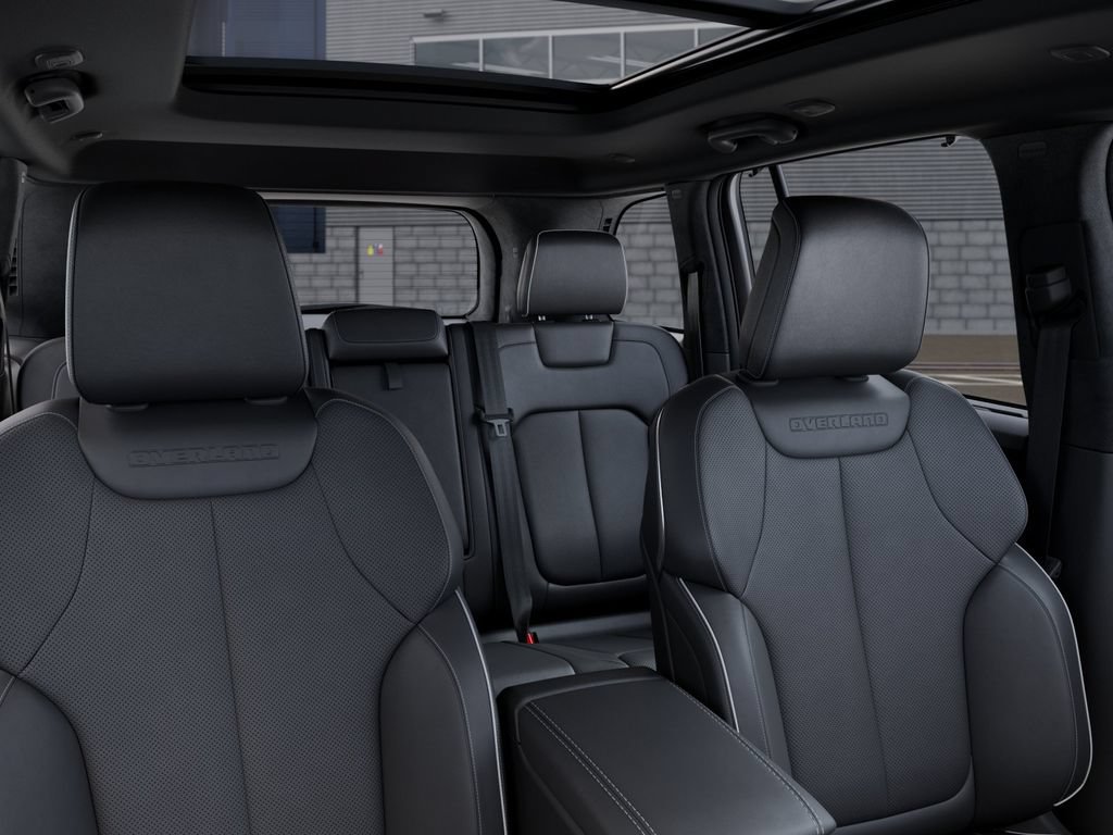 New 2025 Jeep Grand Cherokee Overland w/ Adv Protech Group III AWD/4WD image 26