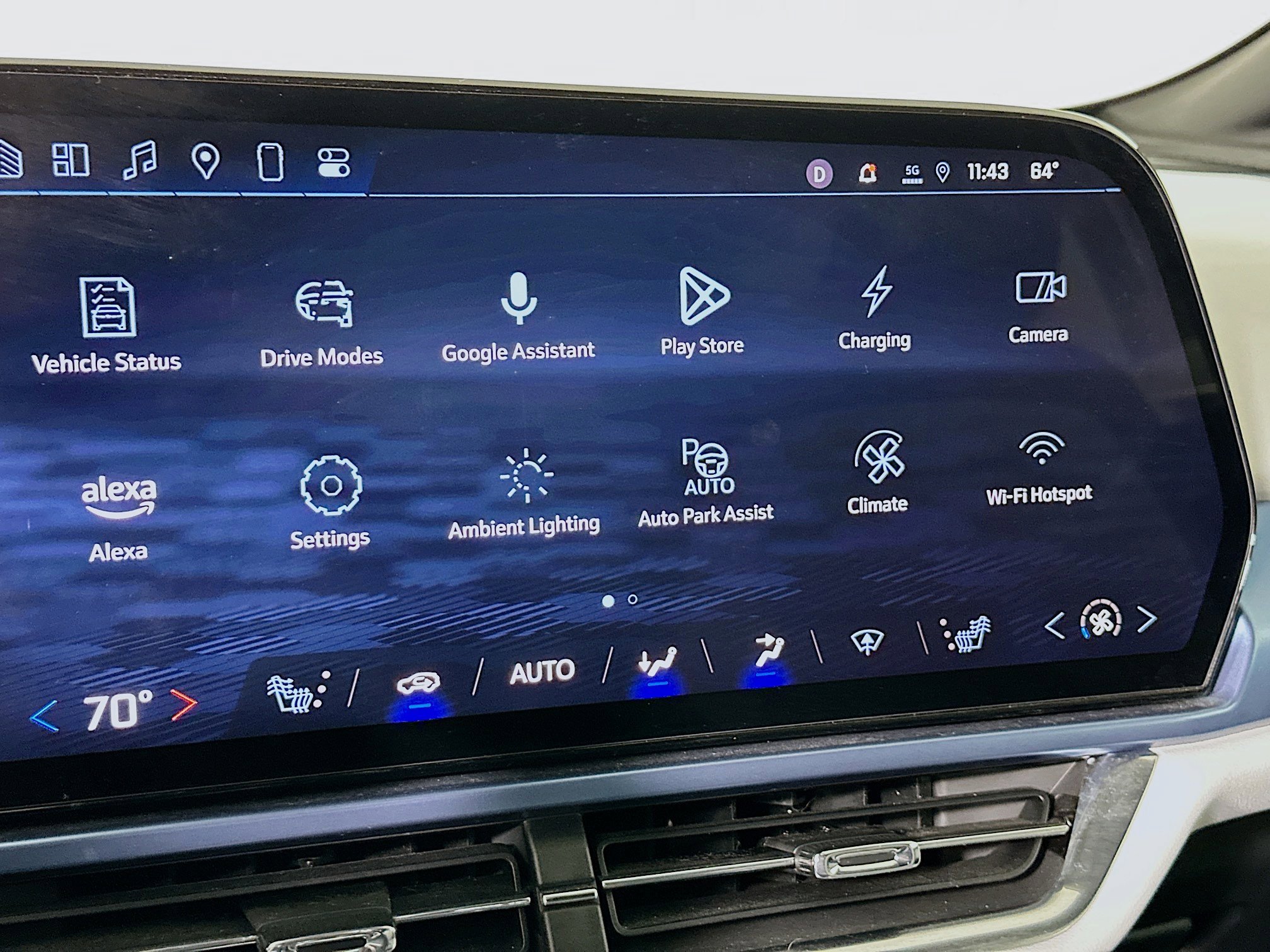 Used 2024 Chevrolet Equinox EV LT w/ Active Safety Package 3 FWD image 21