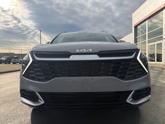 Used 2025 Kia Sportage SX image 2