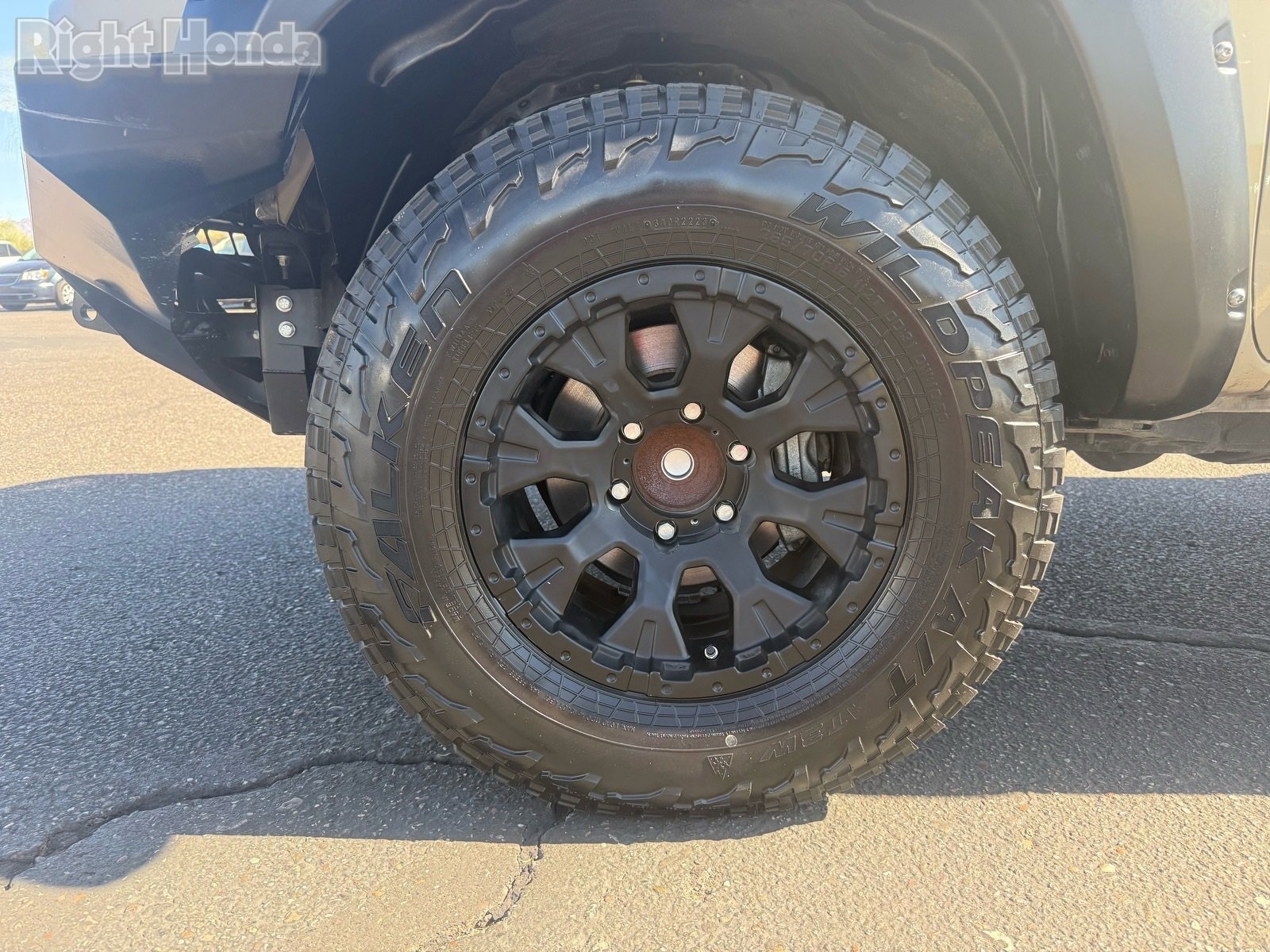 Used 2019 Toyota Tacoma TRD Sport w/ Technology Package image 10