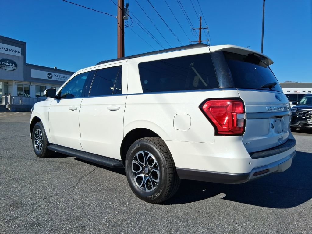 Used 2023 Ford Expedition Max XLT image 7