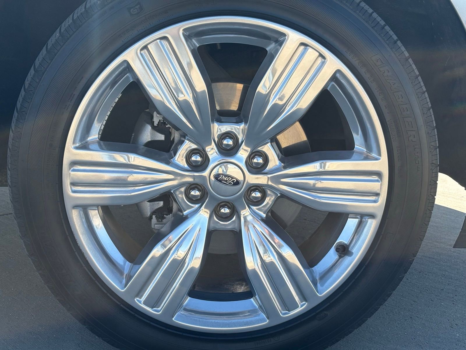 Used 2024 Ford Expedition Platinum image 10