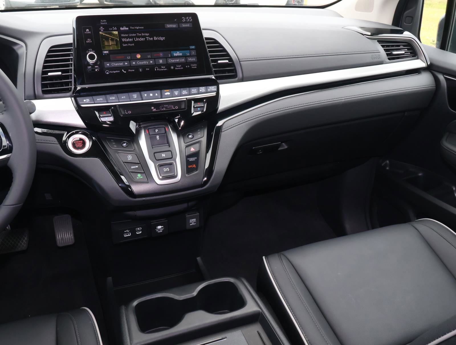 Used 2026 Honda Odyssey Touring image 11