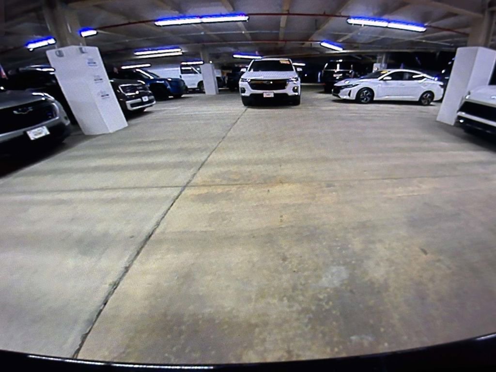 Used 2023 Jeep Grand Cherokee Limited w/ Black Appearance Package image 31