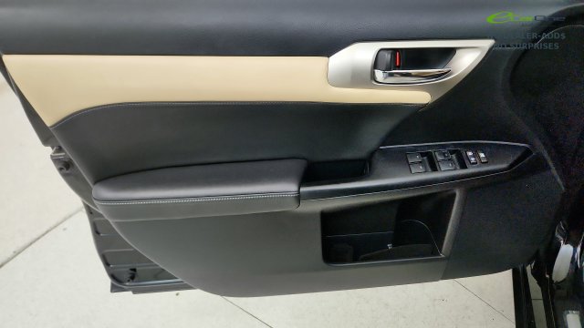 Used 2015 Lexus CT 200h w/ Navigation Package FWD image 53