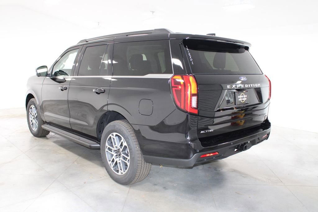 New 2026 Ford Expedition Active image 6