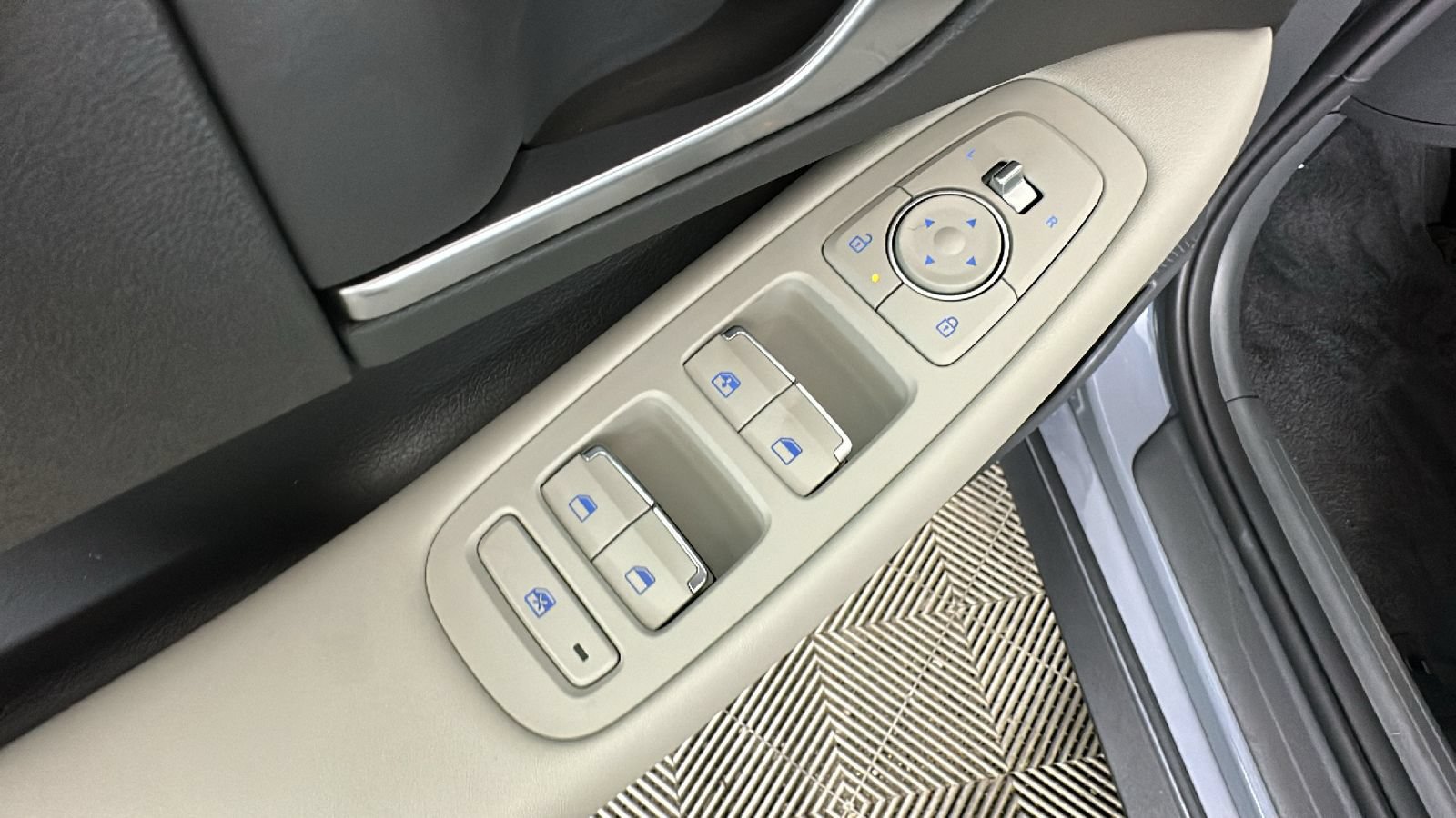Certified 2026 Hyundai Sonata SE FWD image 12