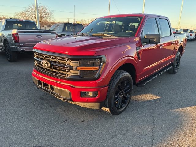 New 2025 Ford F150 XLT w/ Equipment Group 302A MID