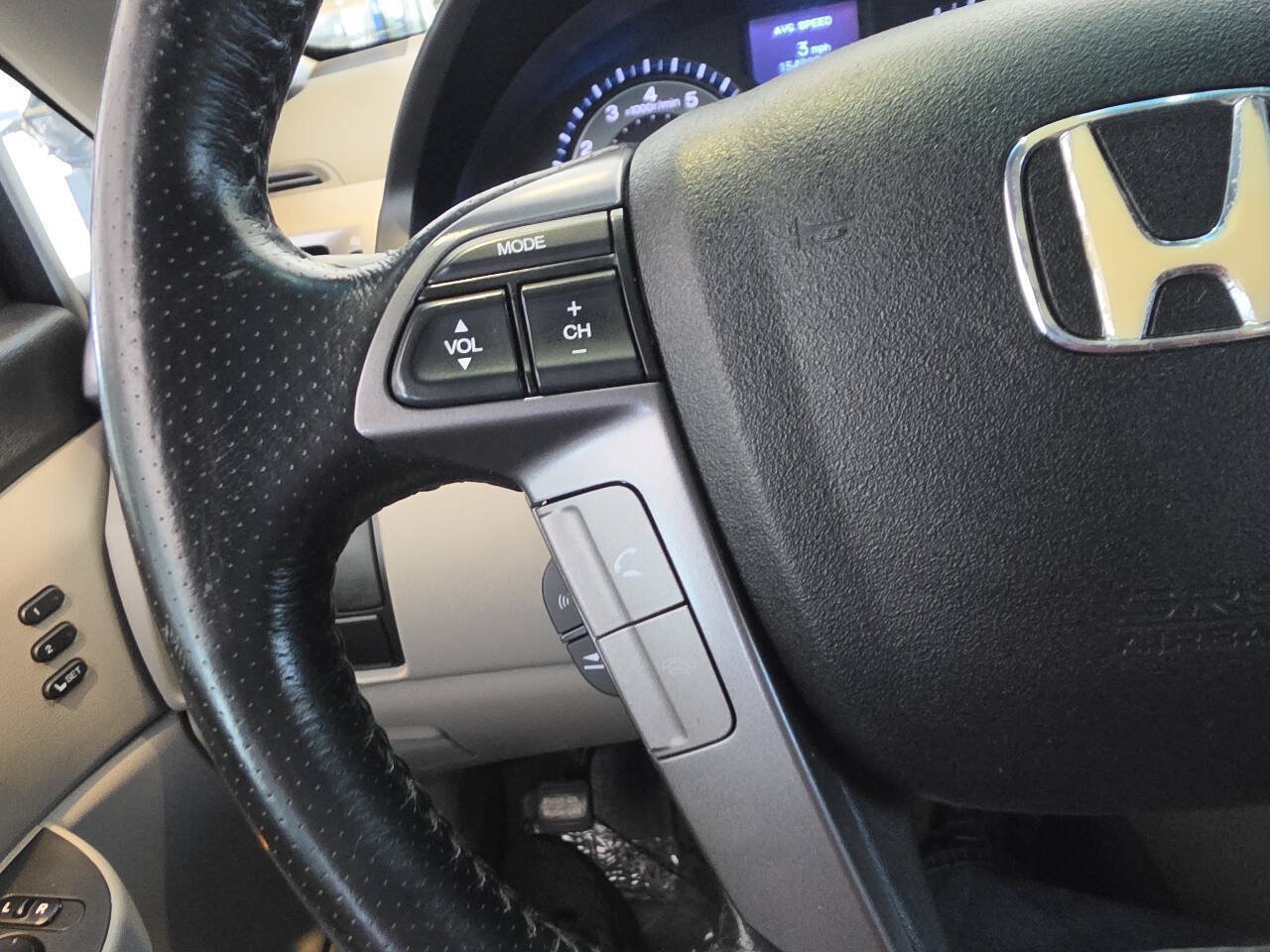 Used 2012 Honda Odyssey Touring Elite image 51