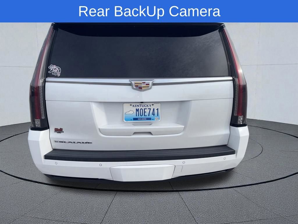 Used 2016 Cadillac Escalade Luxury AWD/4WD image 4