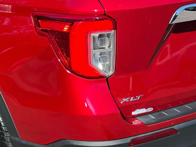 Used 2023 Ford Explorer XLT w/ Equipment Group 202A AWD/4WD image 10