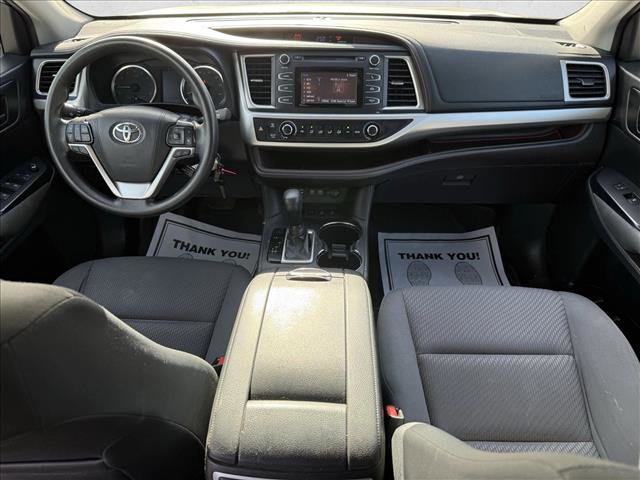 Used 2019 Toyota Highlander LE image 11