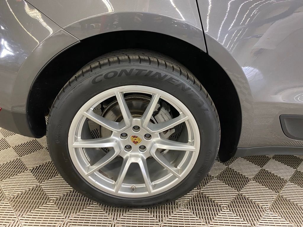 Used 2016 Porsche Macan S image 8