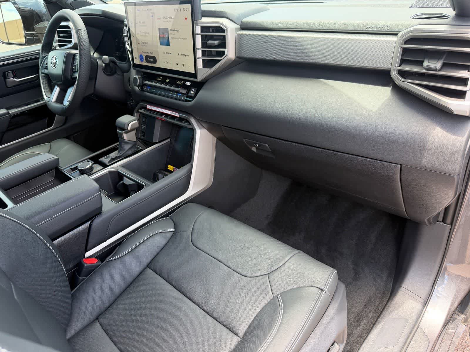 Used 2026 Toyota Tundra Limited AWD/4WD image 11