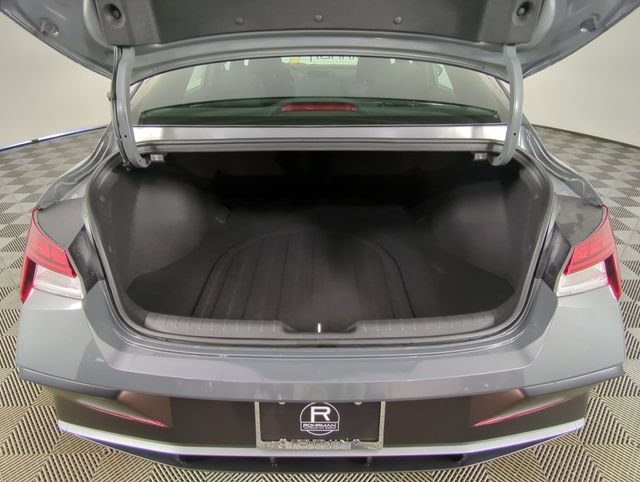 New 2026 Hyundai Elantra SEL Sport Premium FWD image 36