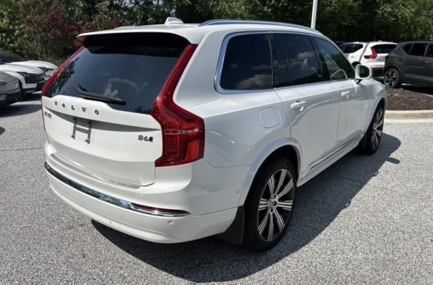 Used 2024 Volvo XC90 B6 Ultimate w/ Protection Package Premier AWD/4WD image 4