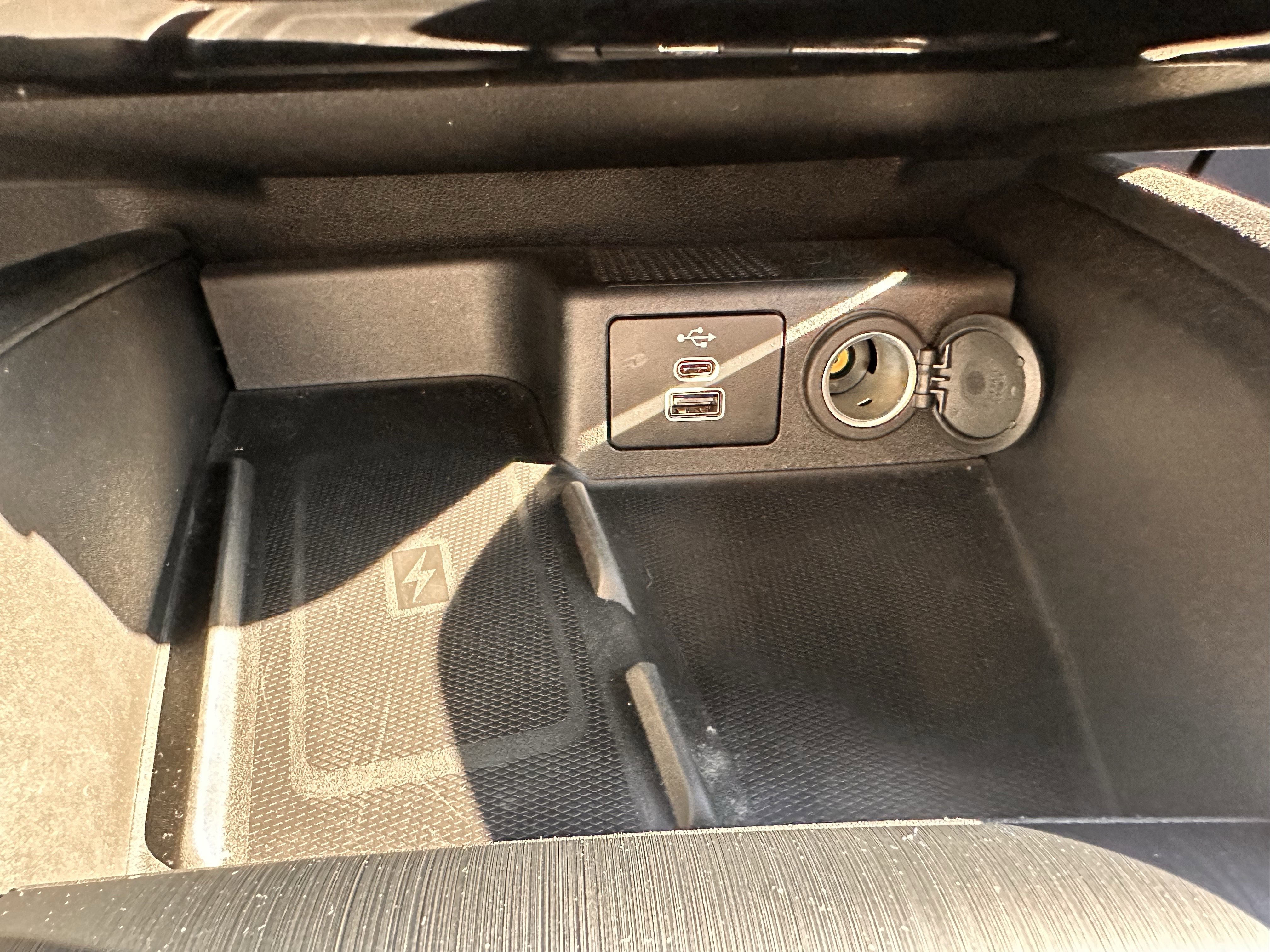 Used 2024 Ford Escape ST-Line Elite w/ Premium Technology Package image 13