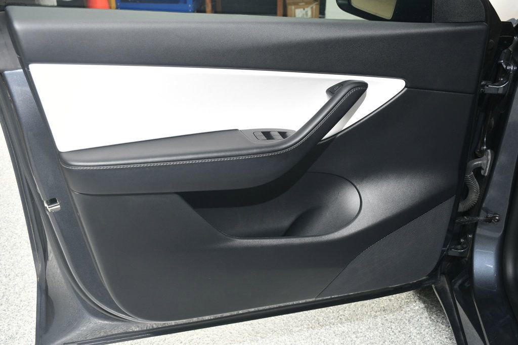 Used 2021 Tesla Model Y Performance AWD/4WD image 22