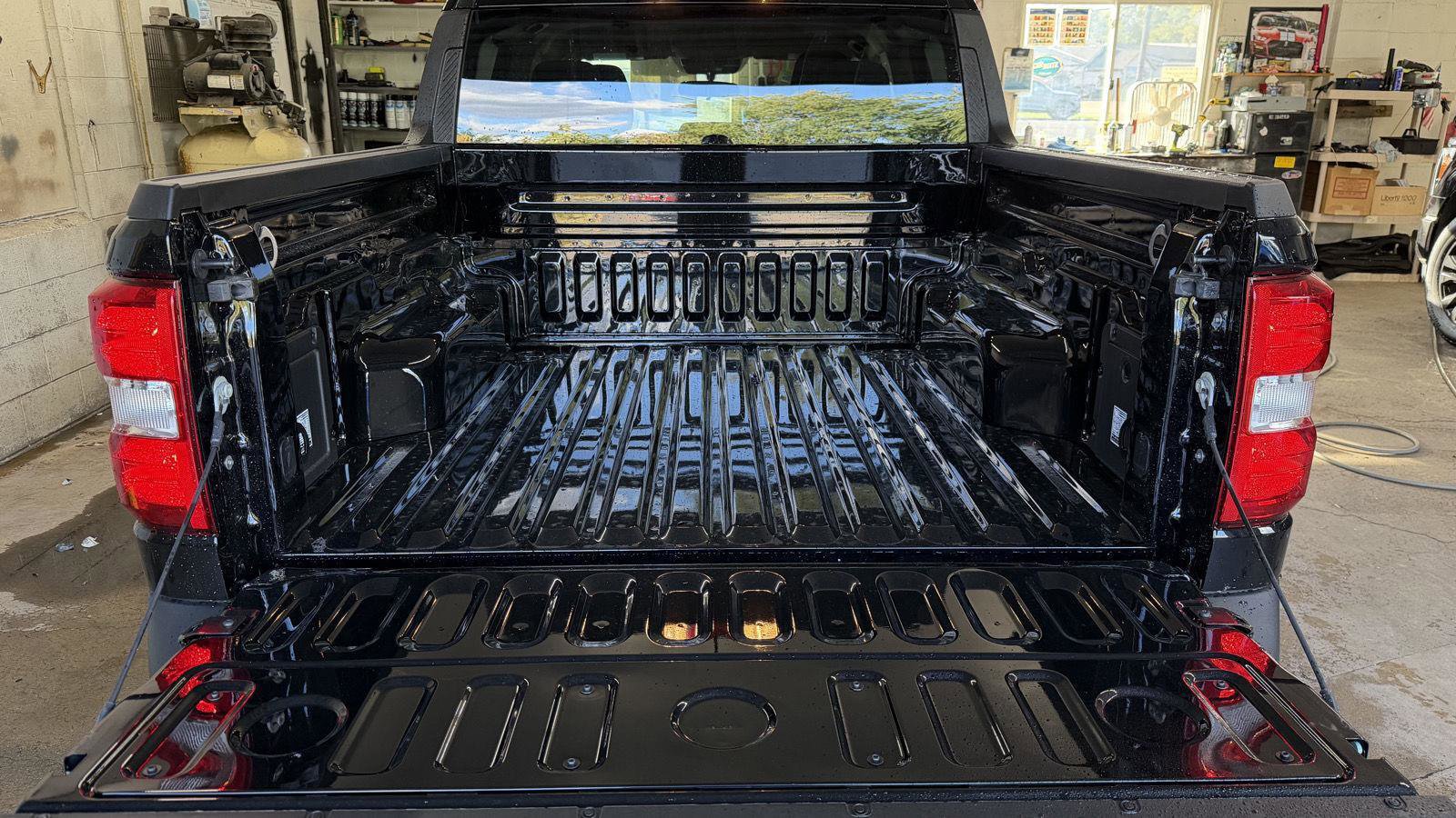 New 2025 Ford Maverick XLT image 30