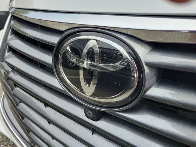 Used 2019 Toyota Avalon Limited w/ Advanced Safety Package image 11